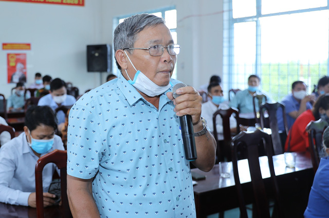 Cử tri Lê Quang Đại (thôn 6, xã Đăk Cấm) bày tỏ ấn tượng với chương trình hành động của Bộ trưởng Nguyễn Văn Hùng.